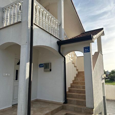 Apartmani I Soba Mia Porec Esterno foto