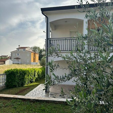 Apartmani I Soba Mia Porec Esterno foto