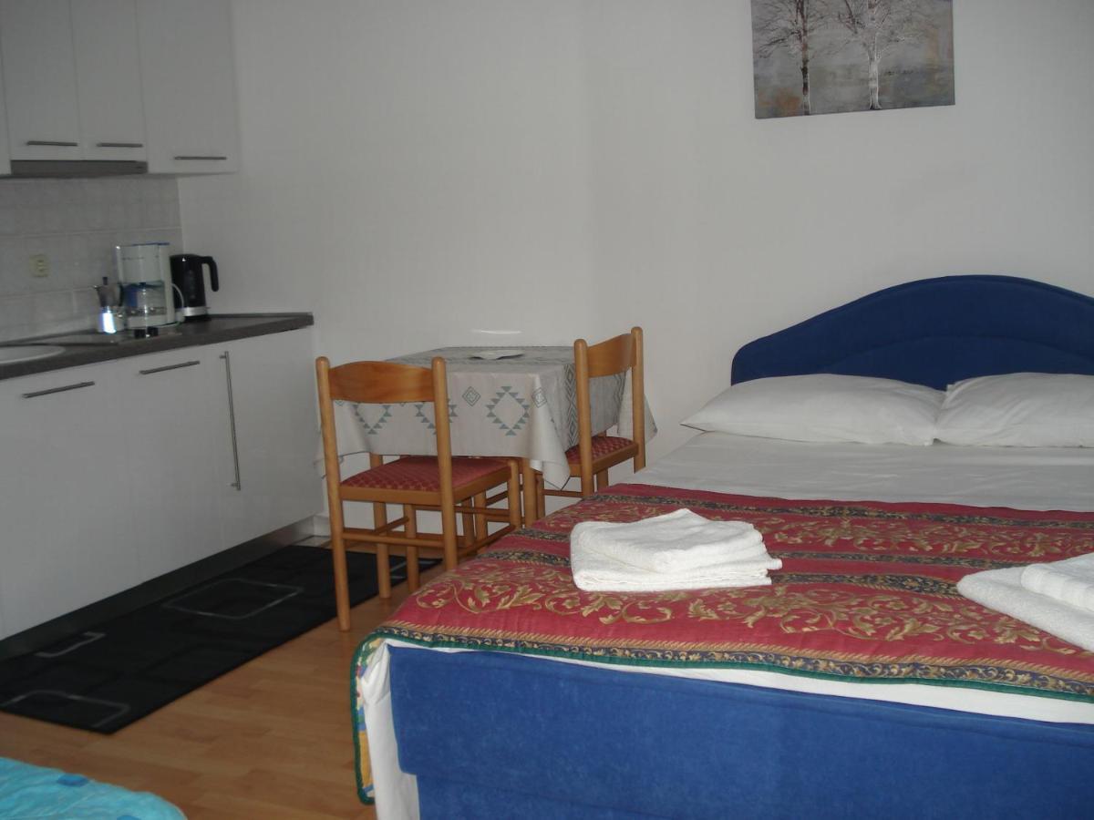 Apartmani I Soba Mia Porec Esterno foto